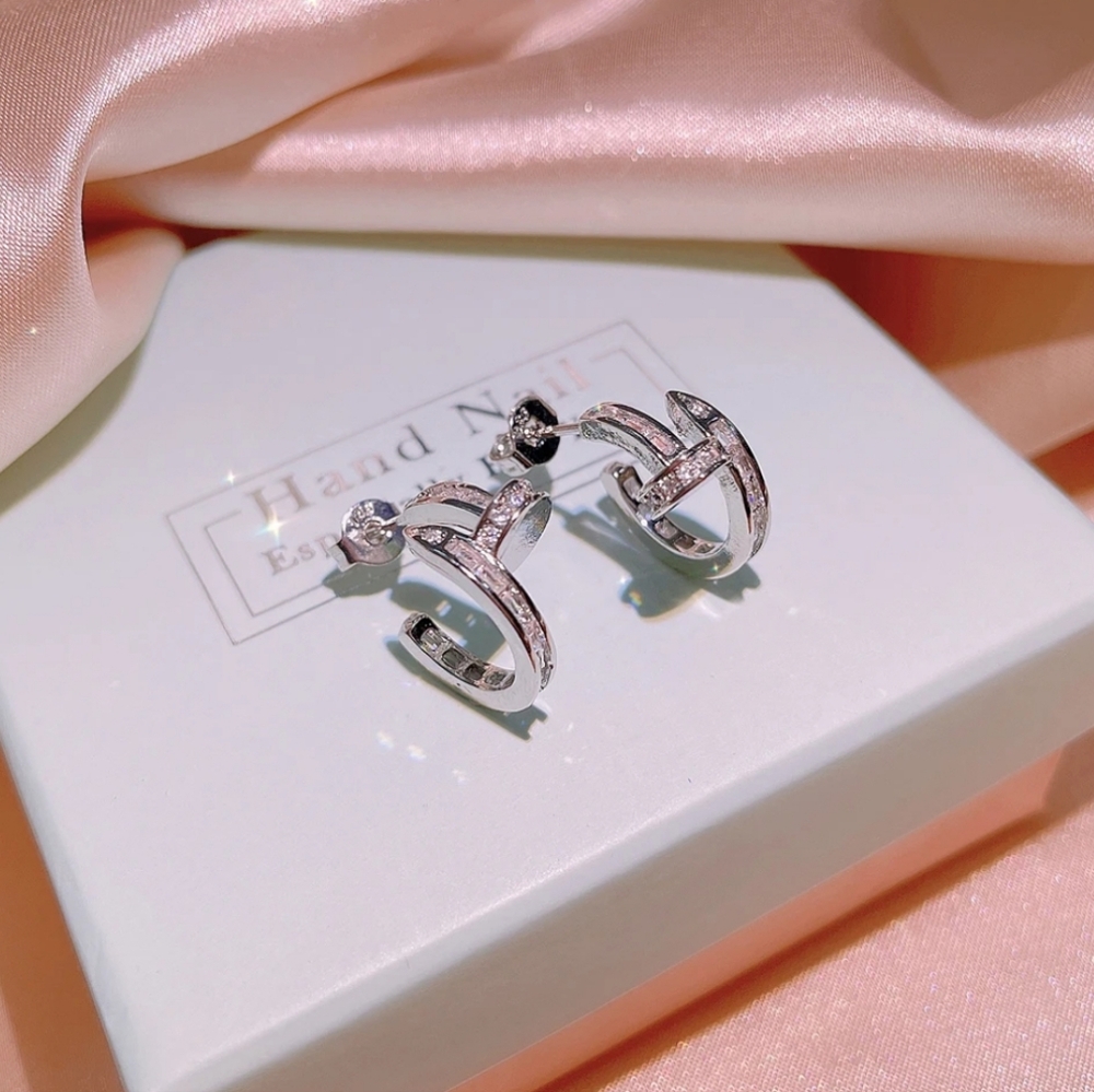 Sterling silver diamond necklace & earrings set - Picture 8 of 9